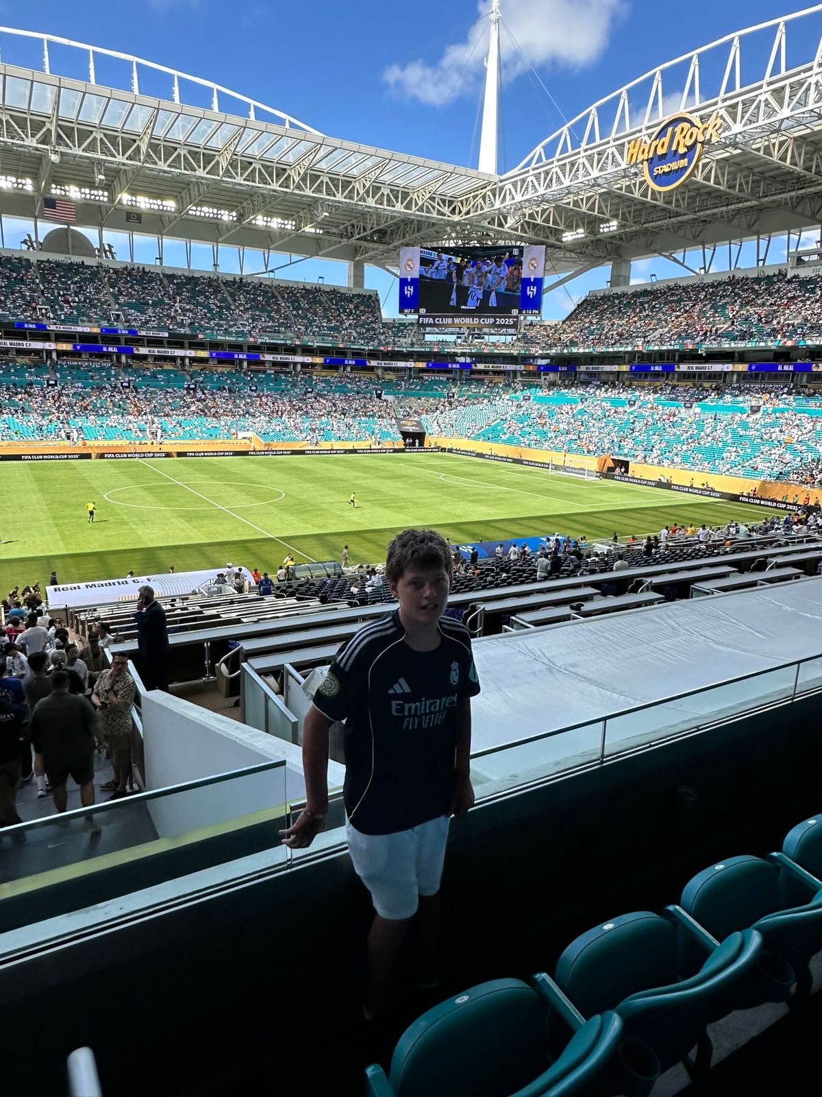 Fiul lui Cristi Borcea, Alex, alături de legende ale lui Real Madrid