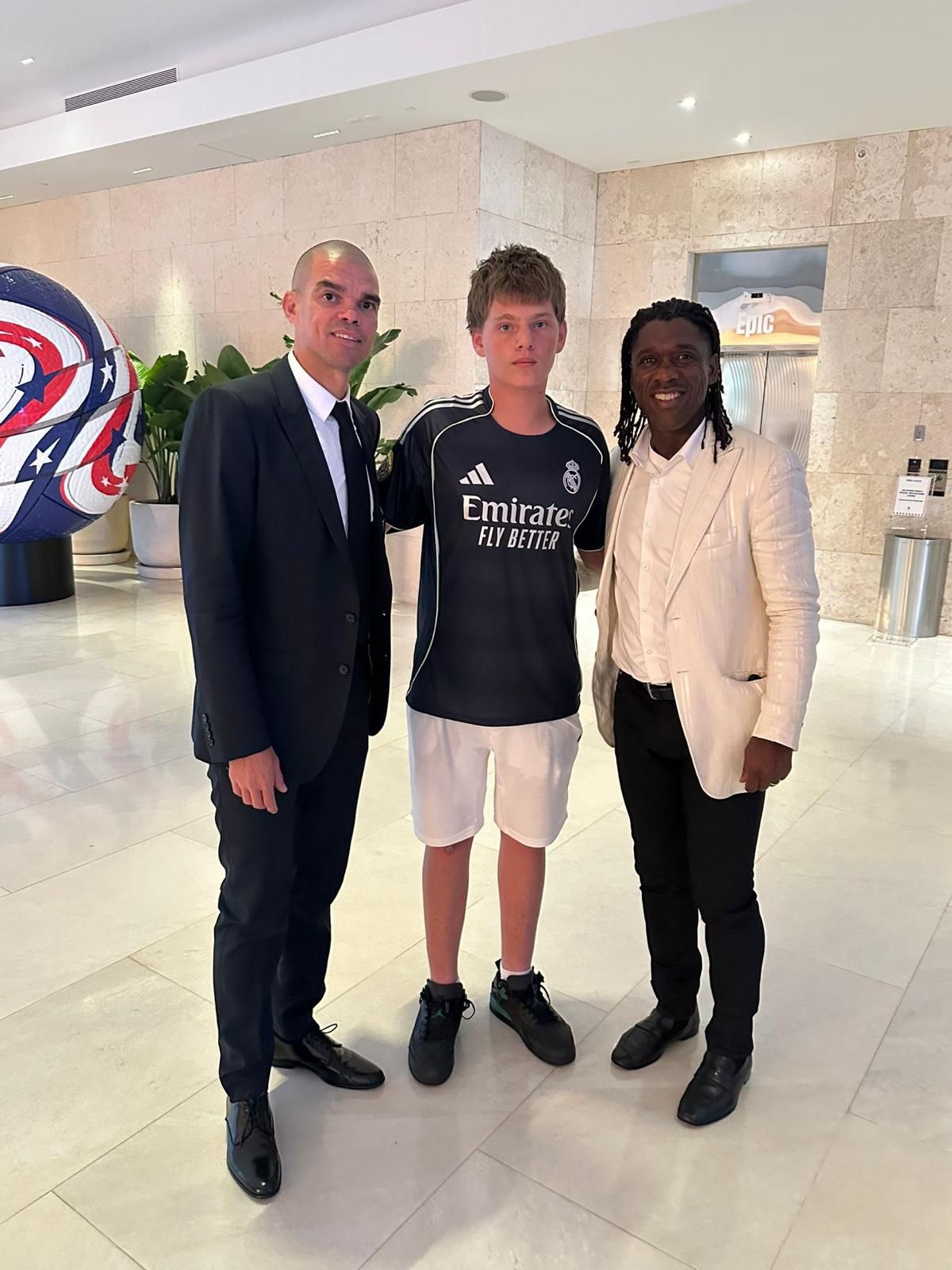 Fiul lui Cristi Borcea, Alex, alături de legende ale lui Real Madrid