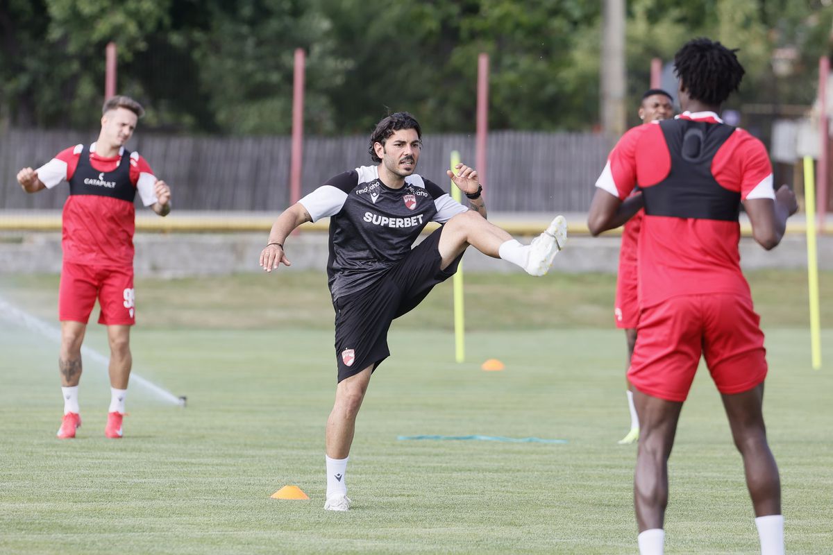 5 detalii de la pregătirea lui Dinamo: cine s-a pregătit separat, cum s-a integrat Musi + A venit și jucătorul care vrea să plece