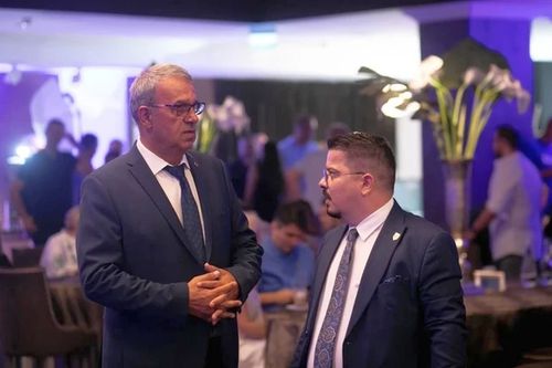Scandal uriaș » Președintele federației, acuzat că a apelat la sprijin politic pentru rezolvarea unui litigiu: „Vreo două ore am stat acolo. Asta mi-au cerut în continuu!”!