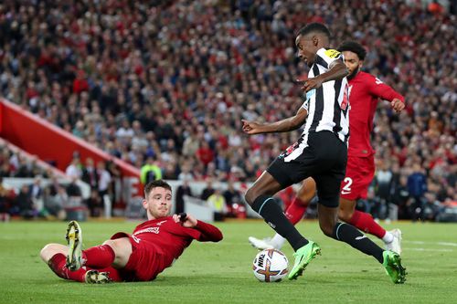 Alexander Isak contra lui Liverpool / Foto: Getty Images