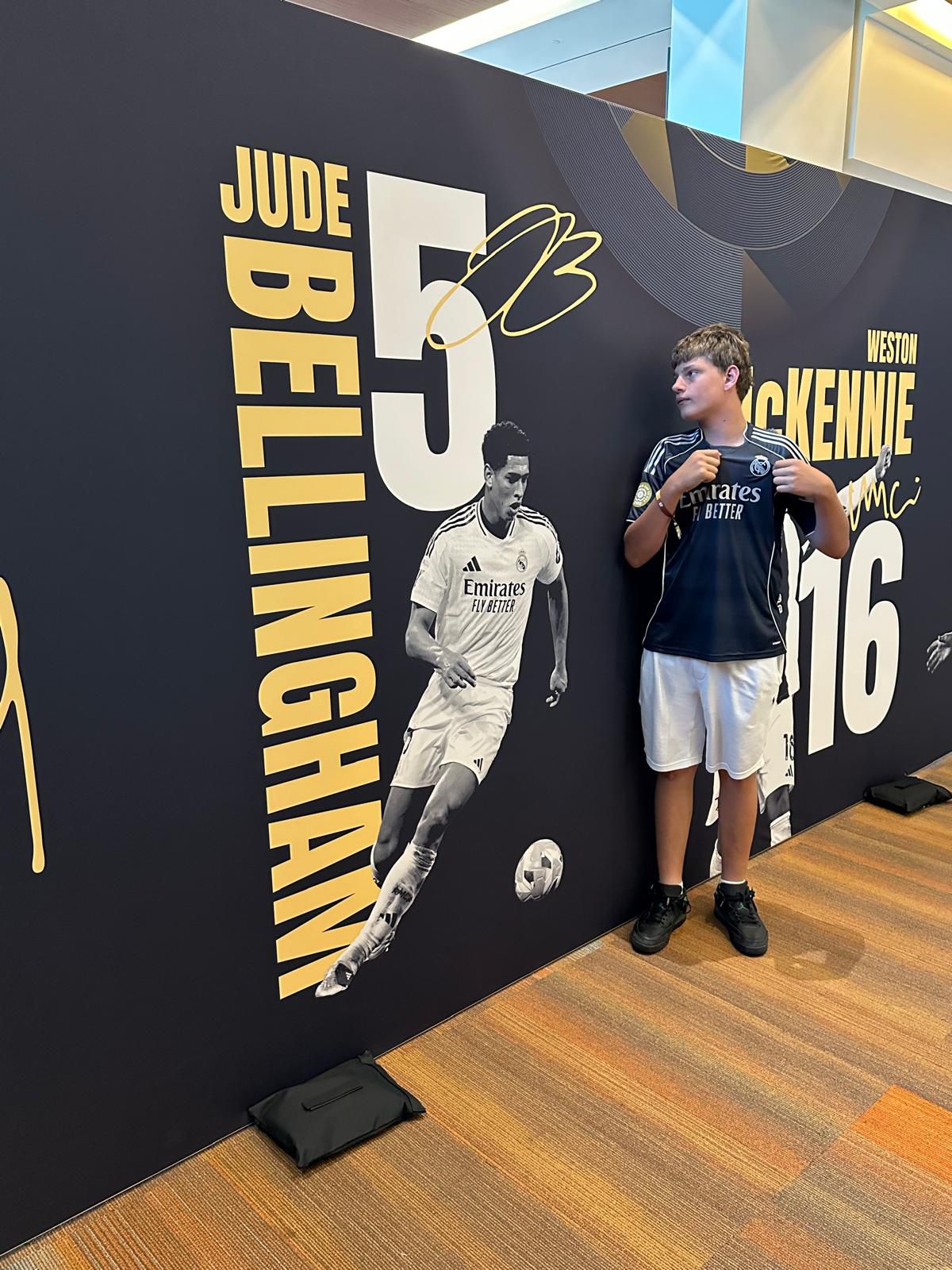 Fiul lui Cristi Borcea, Alex, alături de legende ale lui Real Madrid