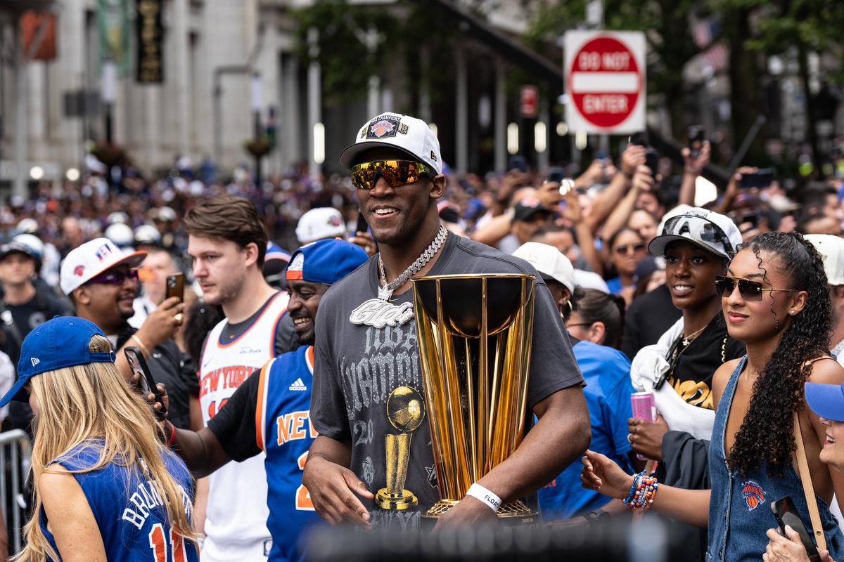 Imagini spectaculoase de la parada de titlu a lui New York Knicks