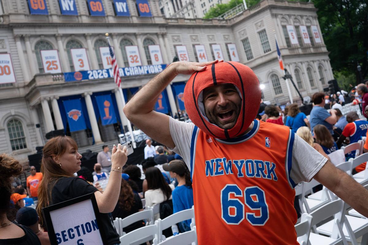 Imagini spectaculoase de la parada de titlu a lui New York Knicks