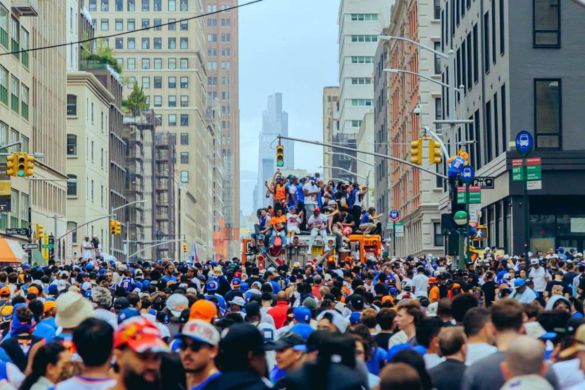 Paradă impresionantă pe străzile din New York, după titlul lui Knicks + discurs memorabil al primarului Mamdani: „Echipa asta a reușit”