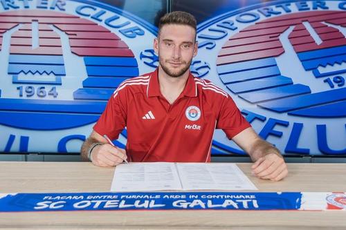 Oțelul l-a prezentat oficial pe Giannis Christopoulos // Sursă foto: @ascotelul.ro