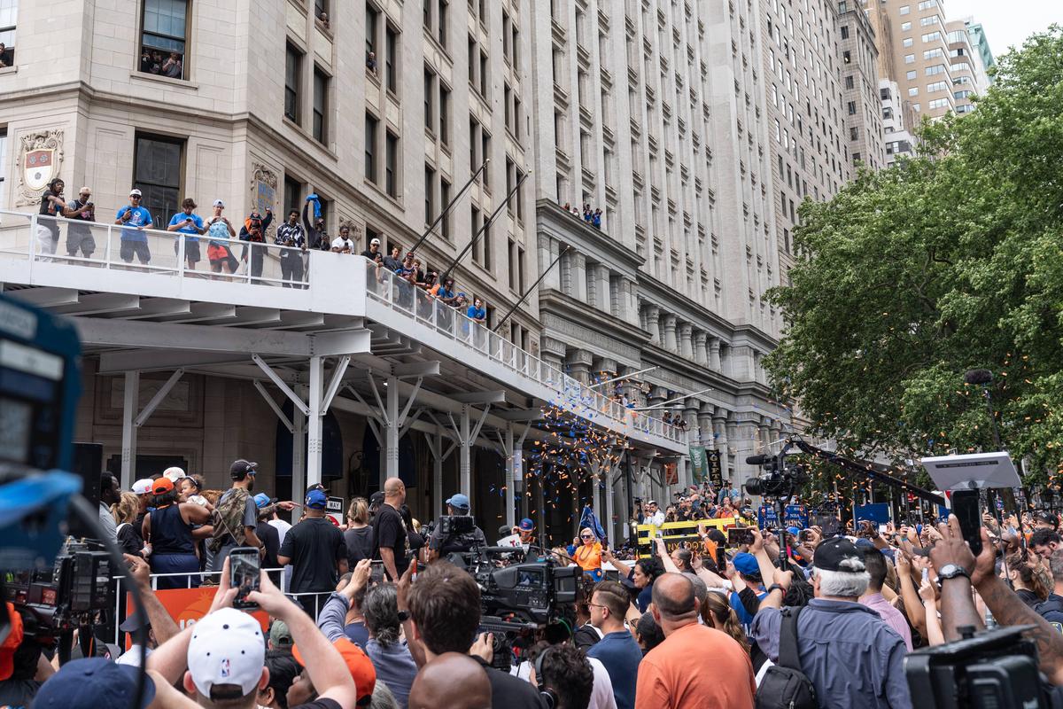 Imagini spectaculoase de la parada de titlu a lui New York Knicks