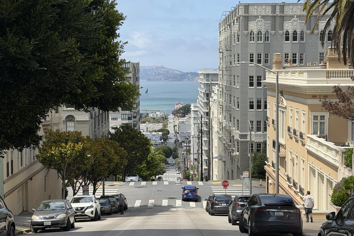 Ce am găsit în San Francisco, orașul pe perfuzii, părăsit de teama violenței în grup! Imagini INCREDIBILE și o soluție surpriză: îl salvează AI-ul?