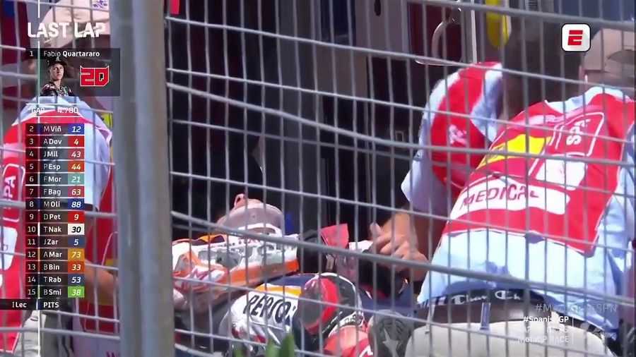 FOTO UPDATE Căzătură groaznică pentru Marquez în Marele Premiu al Spaniei! Are fractură și va fi operat de urgență