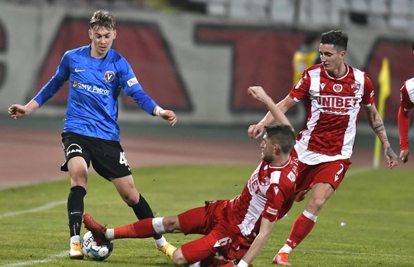 Cum va arăta defensiva lui Dinamo în primul meci din noul sezon: Bonetti se poate baza pe un fotbalist important