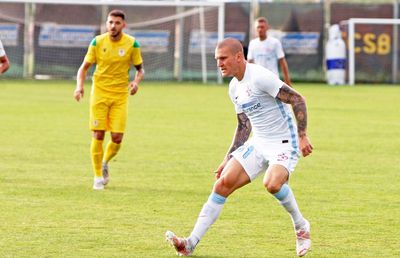 Criticat de Becali, Ondrasek este apărat de fostul atacant al Stelei: „În locul lui, mi-aș suna impresarul să rezilieze contractul!”