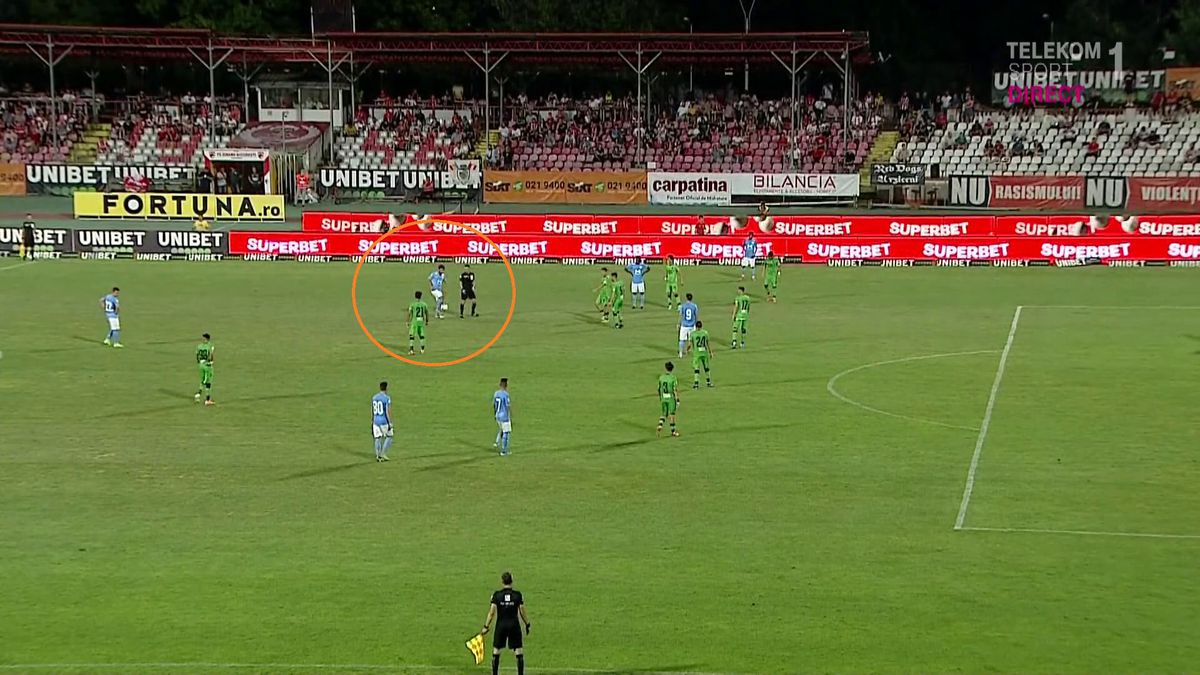 FOTO Minge de arbitru Dinamo - Voluntari 19.07.2021