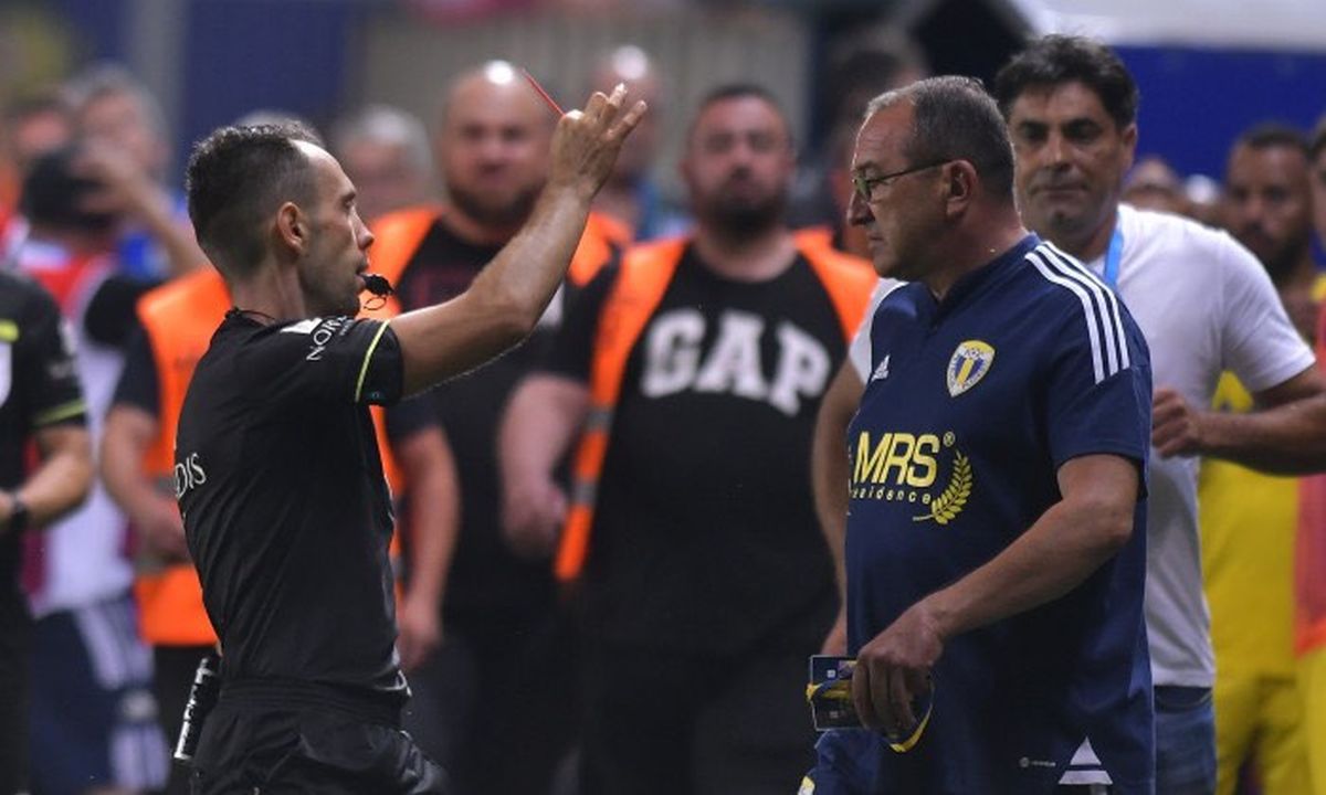 Hohote de râs la Ploiești » George Găman a eliminat șoferul Petrolului: „E suspendat? Cine conduce autocarul?” 