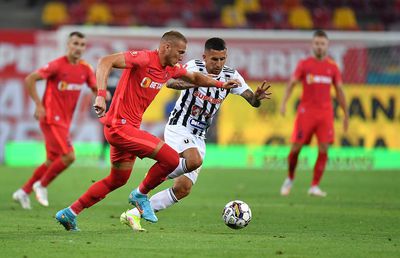 Superliga vine cu o reformă majoră » Fiecare echipă a schimbat cel puțin jumătate din primul „11” + Doar 4 antrenori și-au păstrat postul