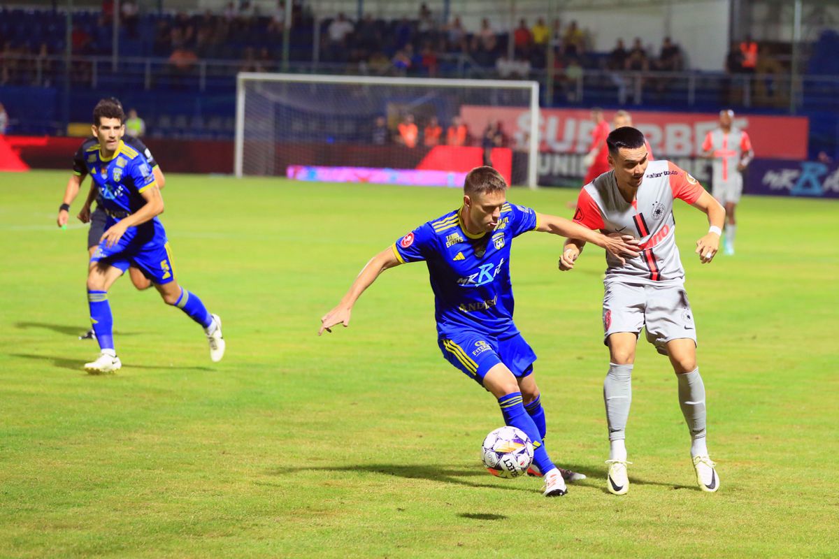 Penalty controversat la Unirea Slobozia - FCSB » Suporterii au început să strige: „Hoții, hoții!”