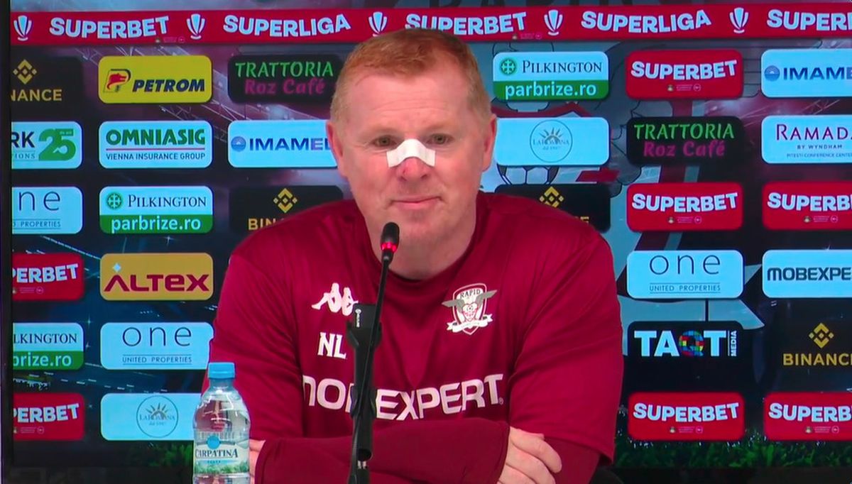 Neil Lennon, bandajat în conferință