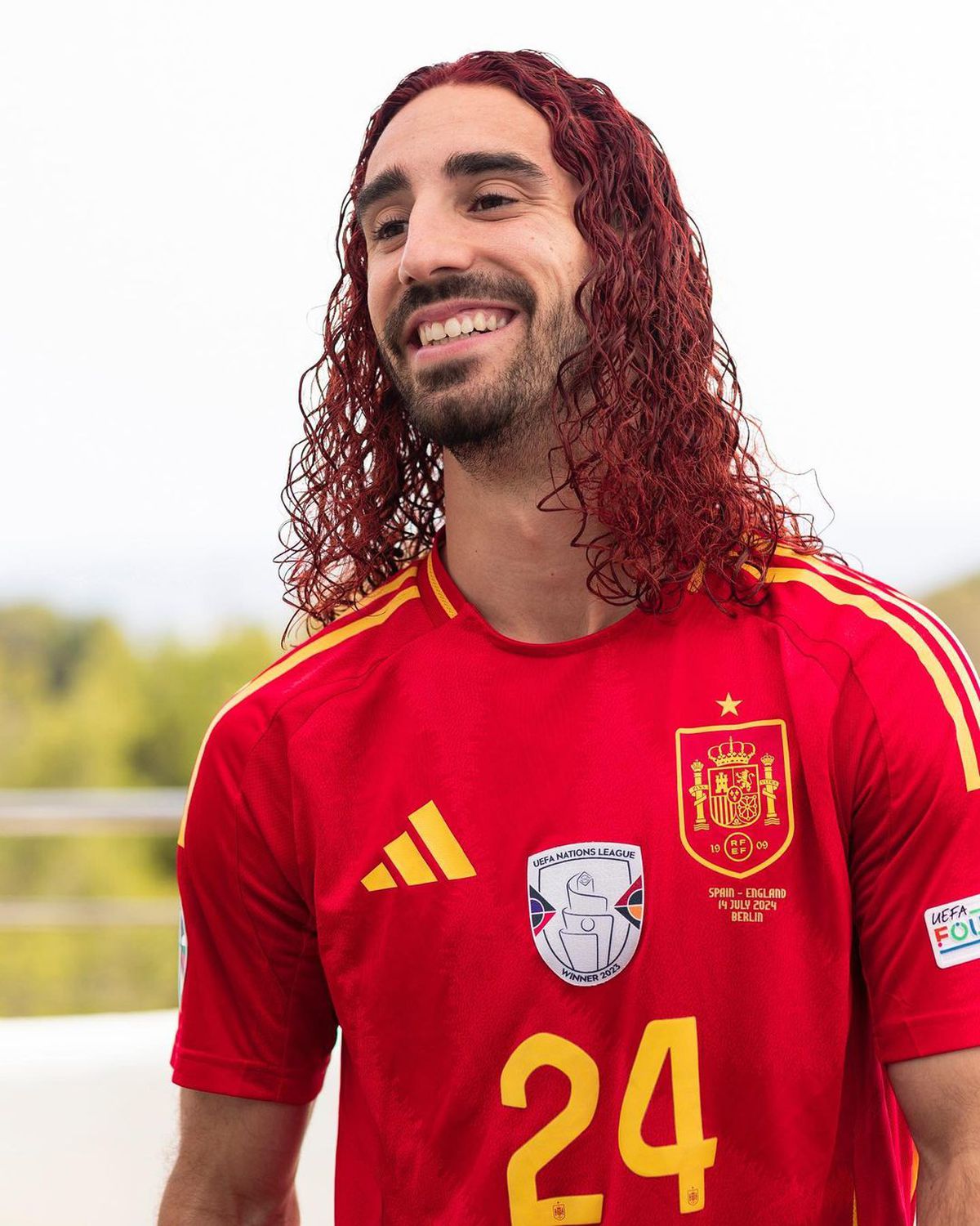 Marc Cucurella și-a vopsit părul în roșu