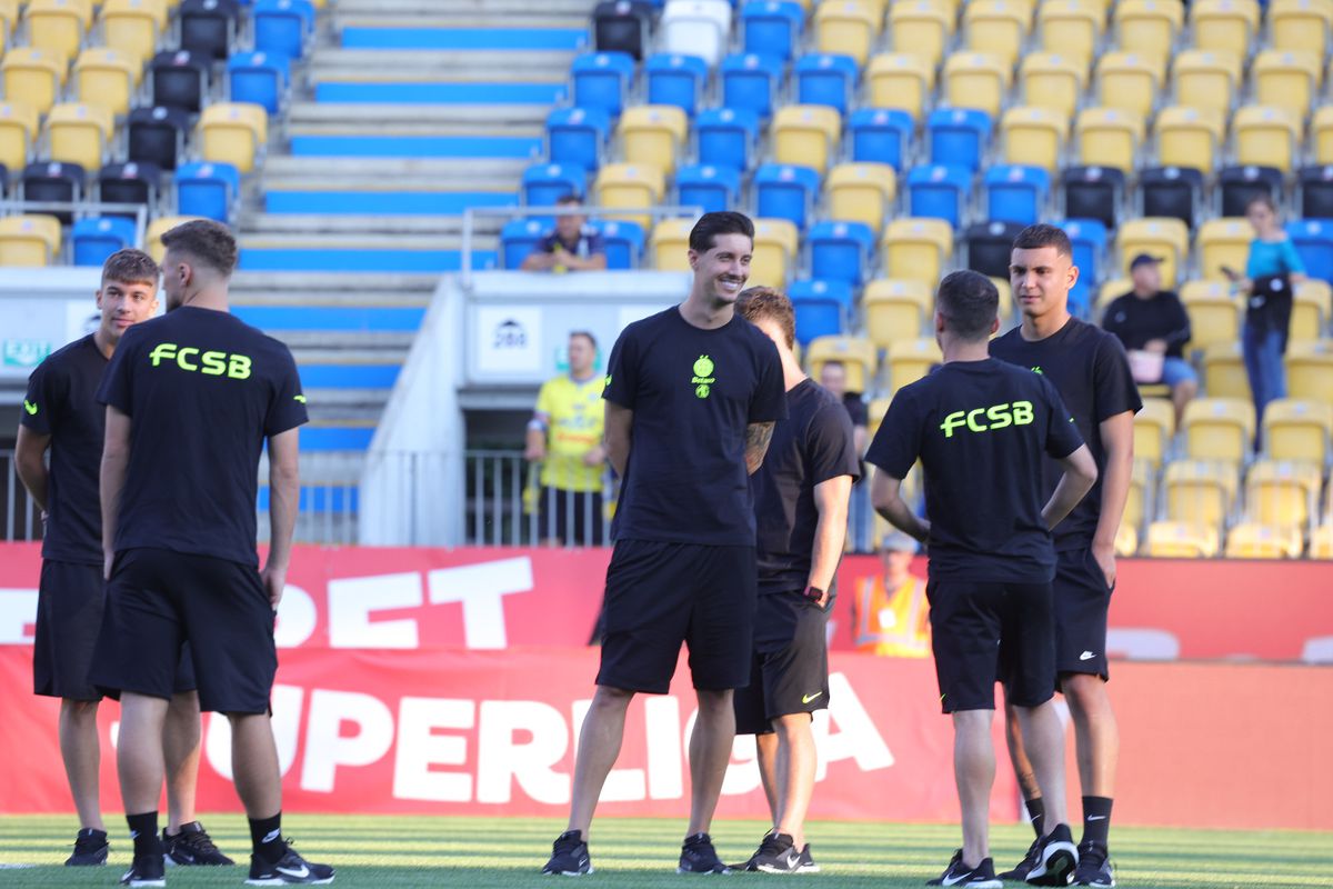 Petrolul - FCSB, înainte de meci