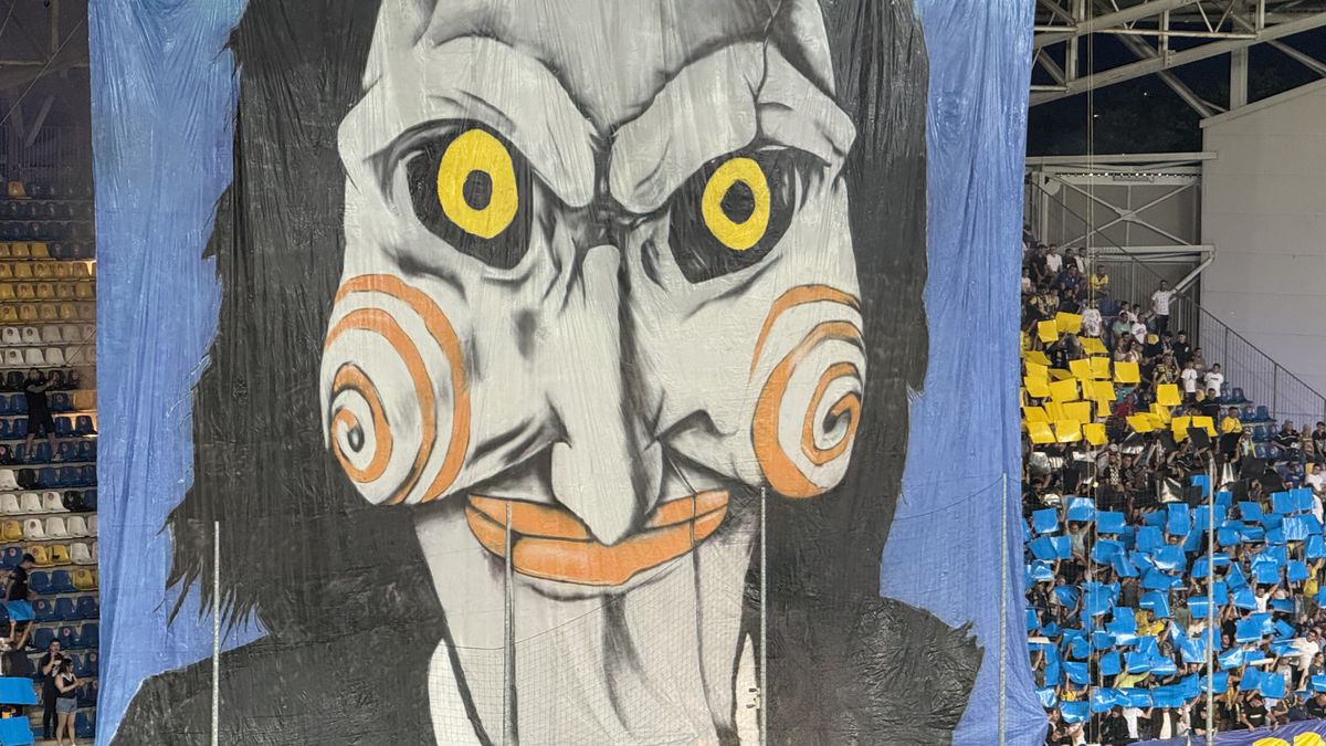 „Let's play a game!” » Scenografie spectaculoasă la Petrolul - FCSB, inspirată din filmele horror + derapaje în serie la adresa campioanei