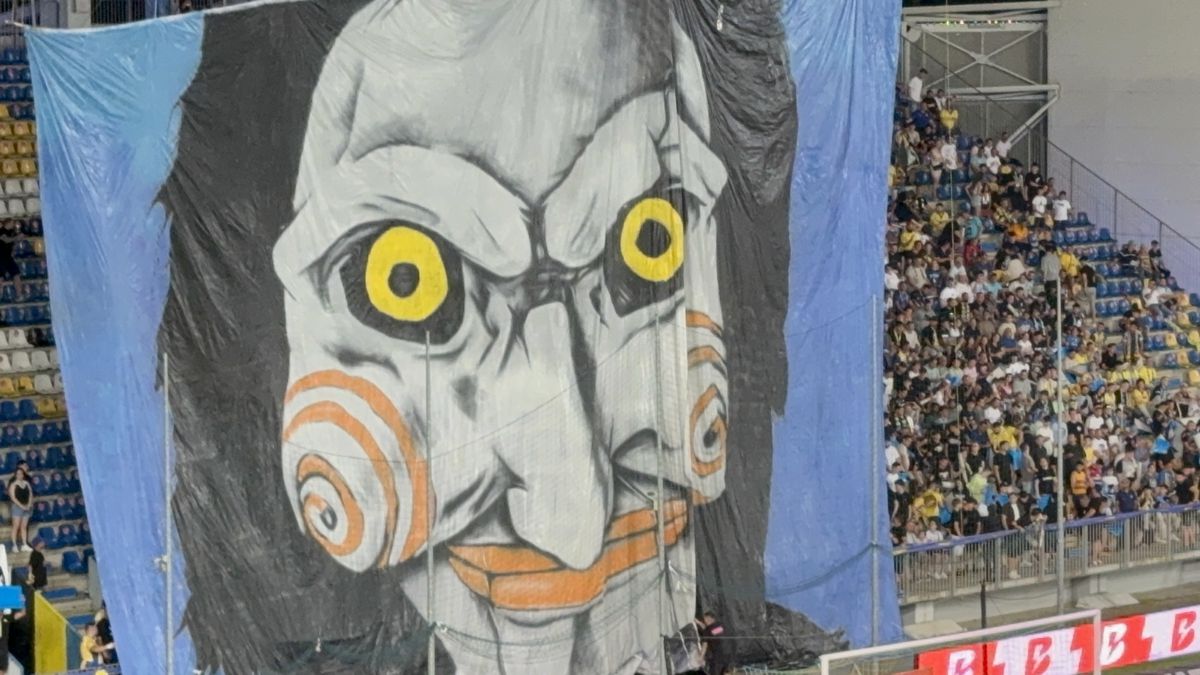 Scenografie Petrolul în meciul cu FCSB