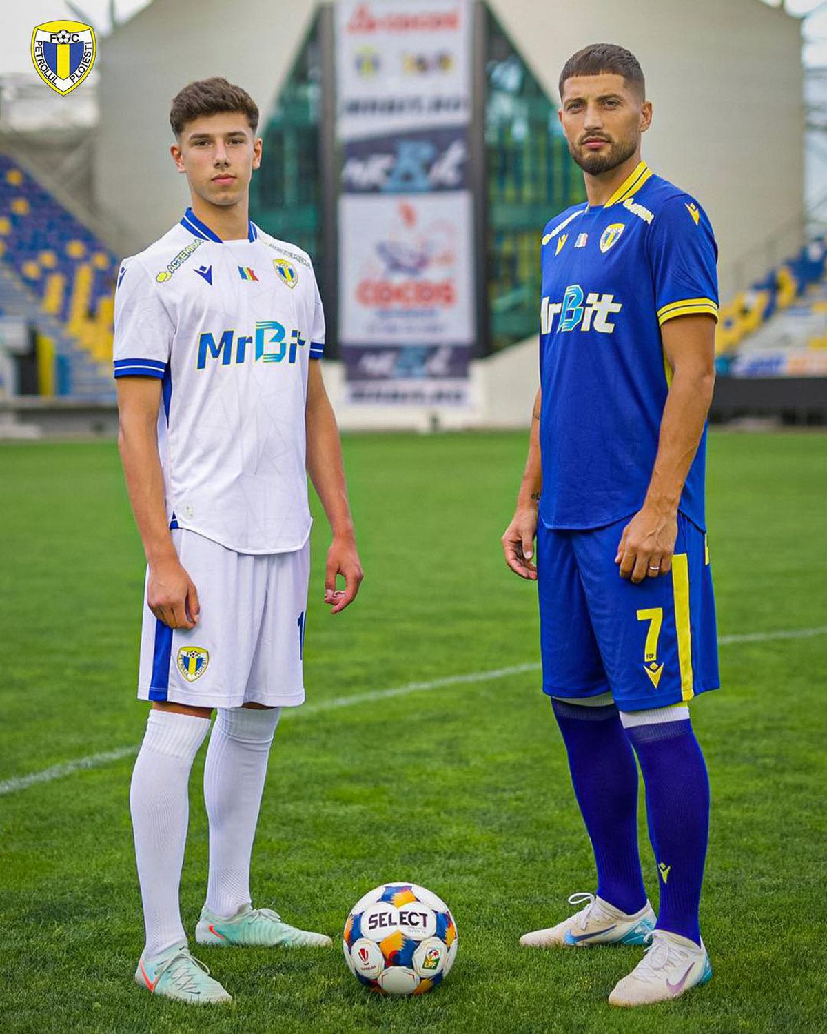 Petrolul și-a prezentat noile echipamente cu câteva ore înaintea duelului cu FCSB » Surpriza pentru fani: „Au sosit cadourile”