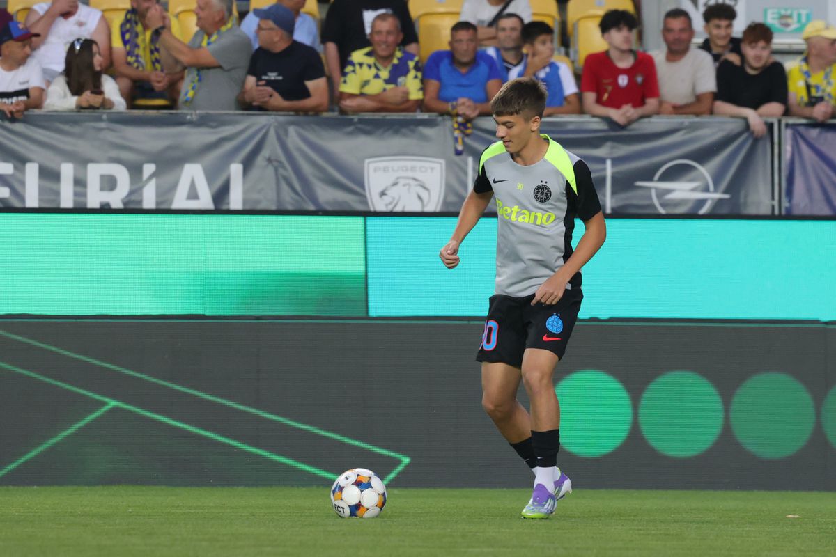 Petrolul - FCSB, imagini de la încălzire / Foto: Ionuț Iordache GSP