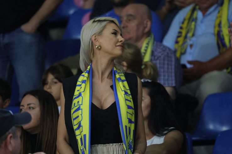 Andreea Hanca a fost prezentă la meciul Petrolul - FCSB. Foto: Ionuț Iordache (GSP.RO)