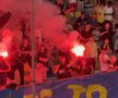 Ultrașii au aprins zeci de torțe și fumigene la Petrolul - FCSB. Foto: Andrei Crăițoiu (GSP.RO)