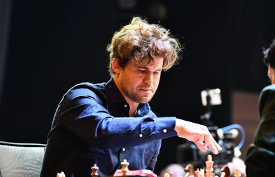 The Guardian: „Magnus Carlsen demonstrează cum Arabia Saudită acaparează vedetele sportive mondiale”