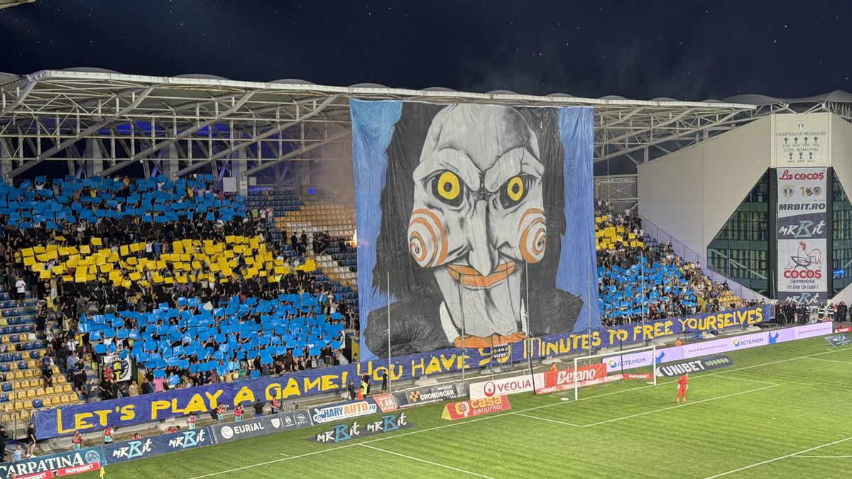 „Let's play a game!” » Scenografie spectaculoasă la Petrolul - FCSB, inspirată din filmele horror + derapaje în serie la adresa campioanei