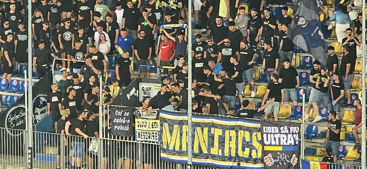 Scandal în toată regula la Petrolul - FCSB » Jandarmeria a fost nevoită să intervină: luat pe sus și scos din stadion