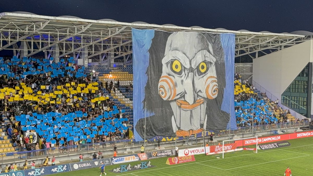Scenografie Petrolul în meciul cu FCSB