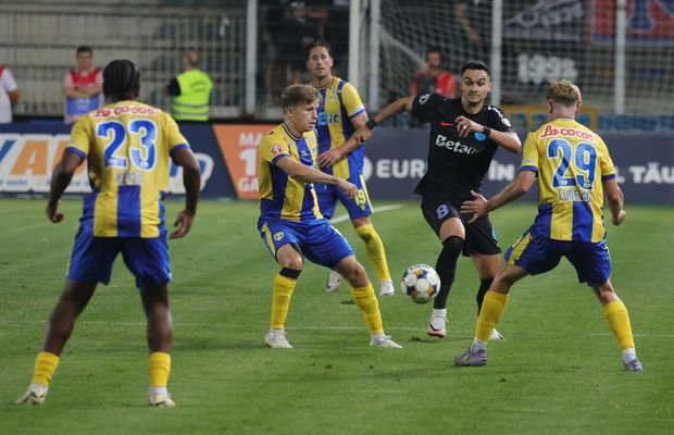 Doi fotbaliști au prelungit înțelegerile cu Petrolul