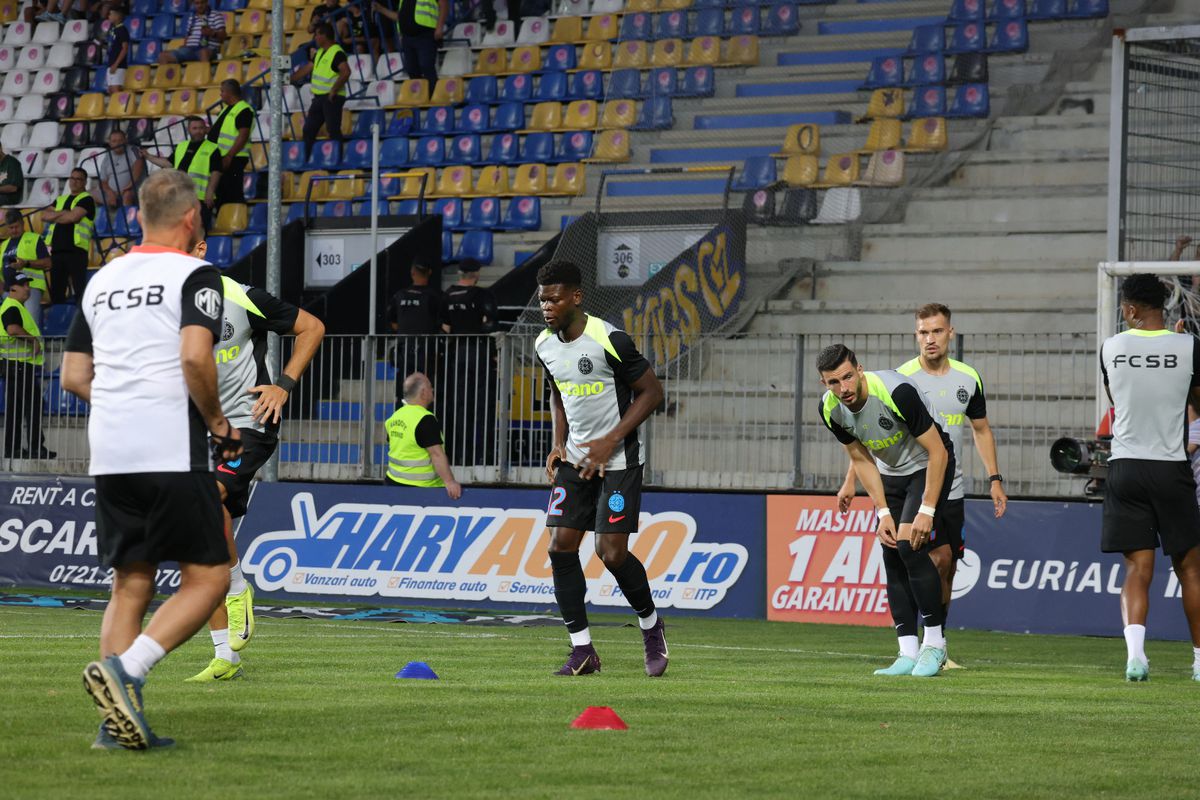 Petrolul - FCSB, imagini de la încălzire / Foto: Ionuț Iordache GSP