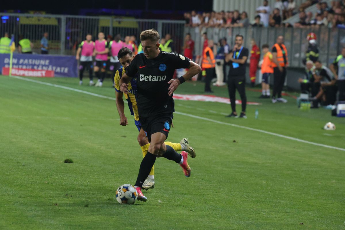 Imagini din Petrolul - FCSB / Foto: Ionuț Iordache GSP