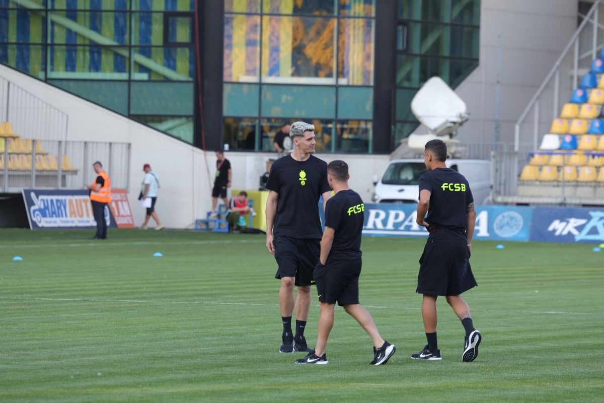 Petrolul - FCSB, înainte de meci