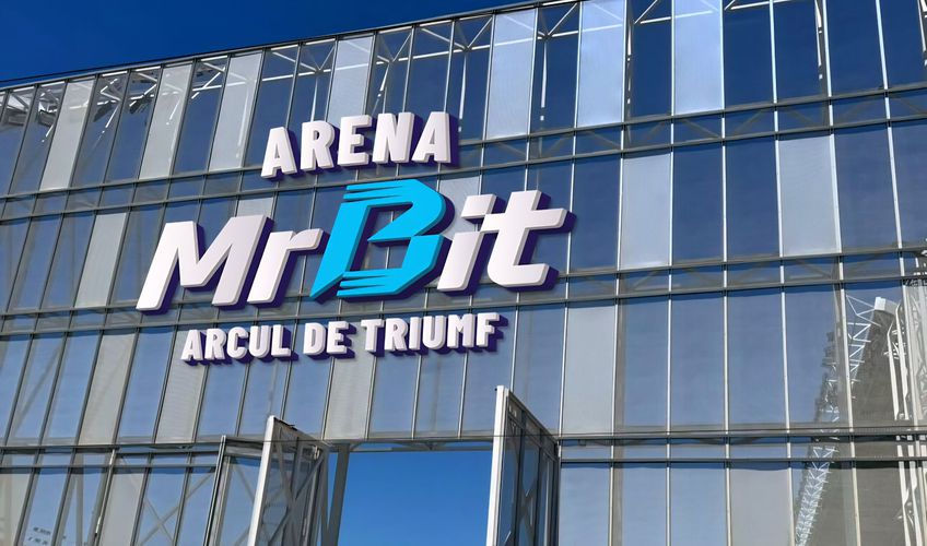 FOTO Scandal uriaș cu „Arcul de Triumf” » Stadionul statului, denumit după o casă de pariuri: „Ilegal! Rușinos!”