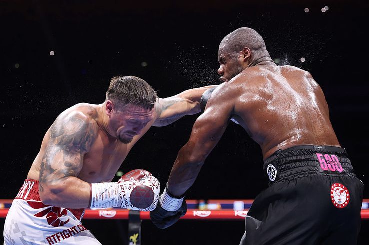 Lovitura de Ko din Usyk - Dubois