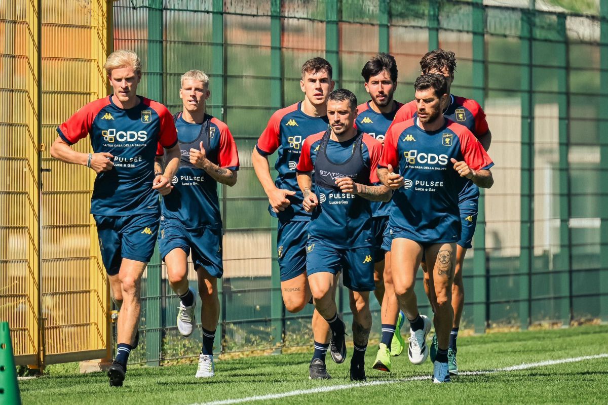 Nicolae Stanciu, vedetă la Genoa în cantonamentul din Moena