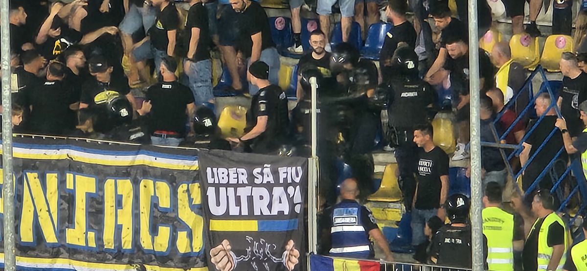 Scandal în toată regula la Petrolul - FCSB » Jandarmeria a fost nevoită să intervină: luat pe sus și scos din stadion