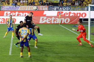 Petrolul - FCSB, duel „de foc” la Ploiești » Deschidere de scor în minutul 76