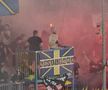 Ultrașii au aprins zeci de torțe și fumigene la Petrolul - FCSB. Foto: Andrei Crăițoiu (GSP.RO)