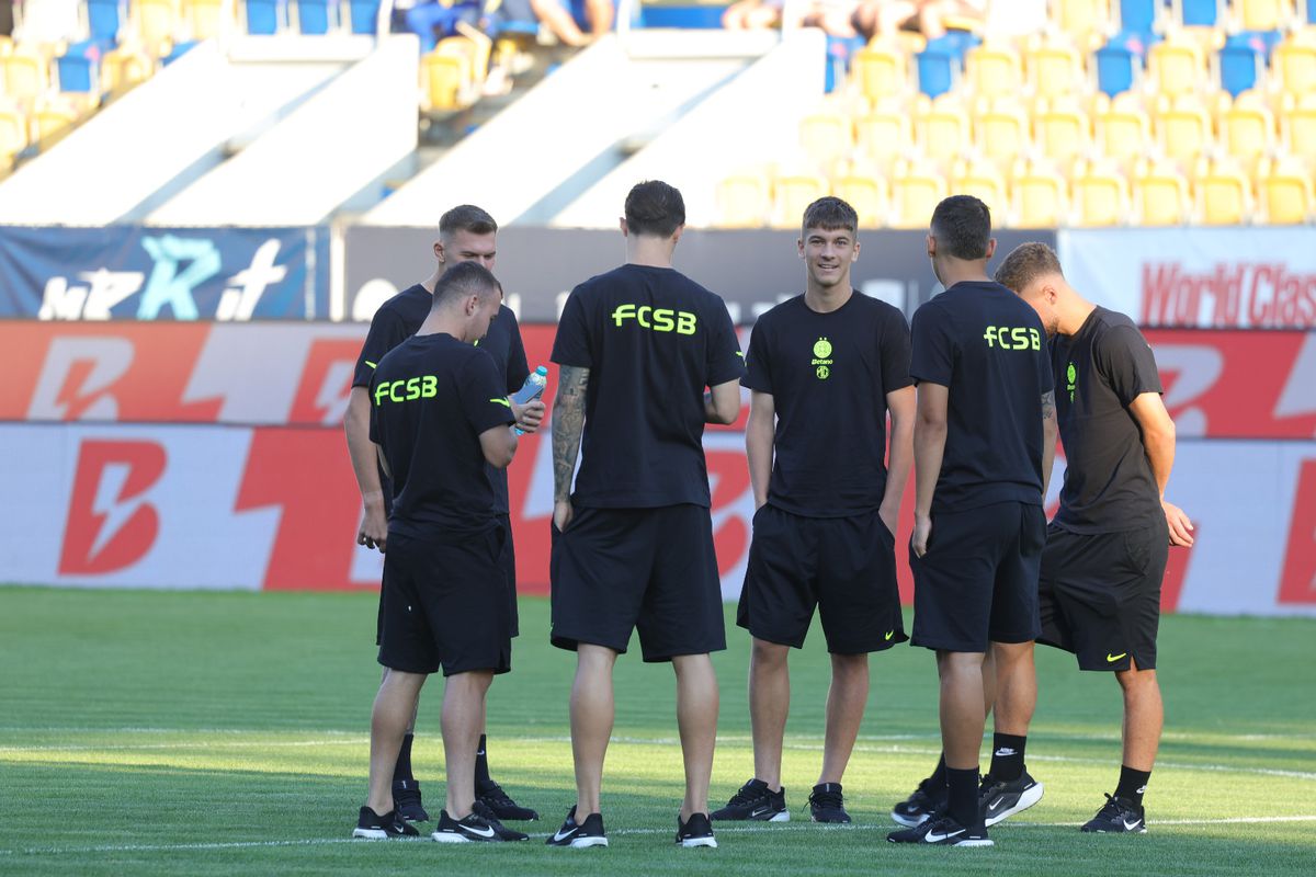 Petrolul - FCSB, înainte de meci