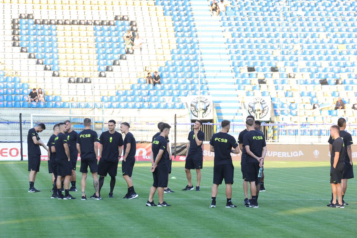 FCSB, prima victorie a sezonului în Superligă! Petrolul a irosit mai multe șanse monumentale în prima repriză