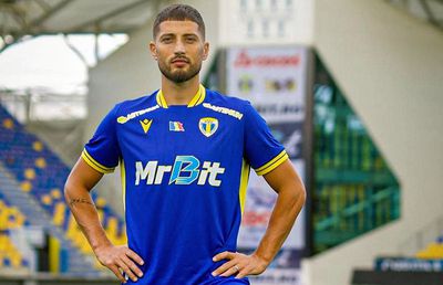 Petrolul și-a prezentat noile echipamente cu câteva ore înaintea duelului cu FCSB » Surpriza pentru fani: „Au sosit cadourile”