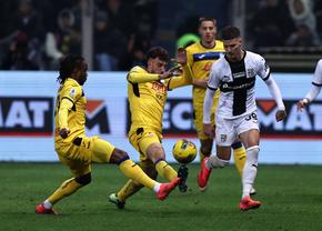 Pleacă Lookman, vine Dennis Man? » Cum poate ajuta Cristi Chivu la transferul extremei române la Atalanta!
