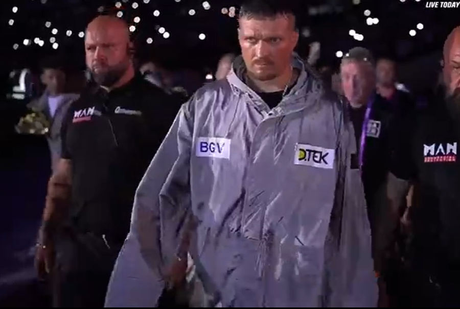 FENOMENAL! Oleksandr Usyk - Daniel Dubois s-a încheiat cu un KO în runda cu numărul 5