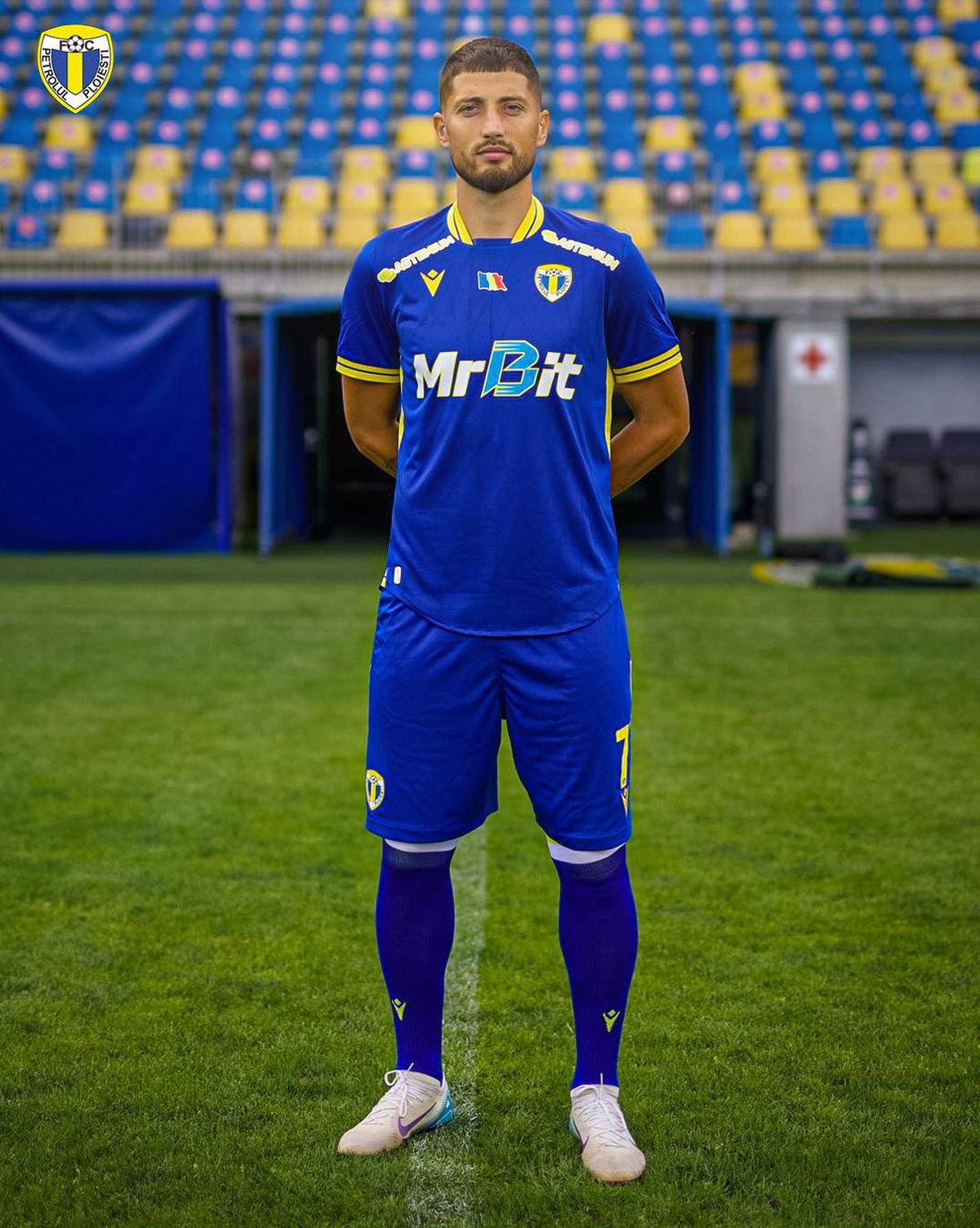 Petrolul și-a prezentat noile echipamente cu câteva ore înaintea duelului cu FCSB » Surpriza pentru fani: „Au sosit cadourile”