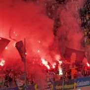 Ultrașii au aprins zeci de torțe și fumigene la Petrolul - FCSB. Foto: Andrei Crăițoiu (GSP.RO)