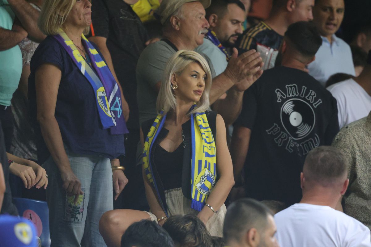 Soția fotbalistului care a furat toate privirile la Petrolul - FCSB: cum a fost surprinsă în tribunele arenei „Ilie Oană”